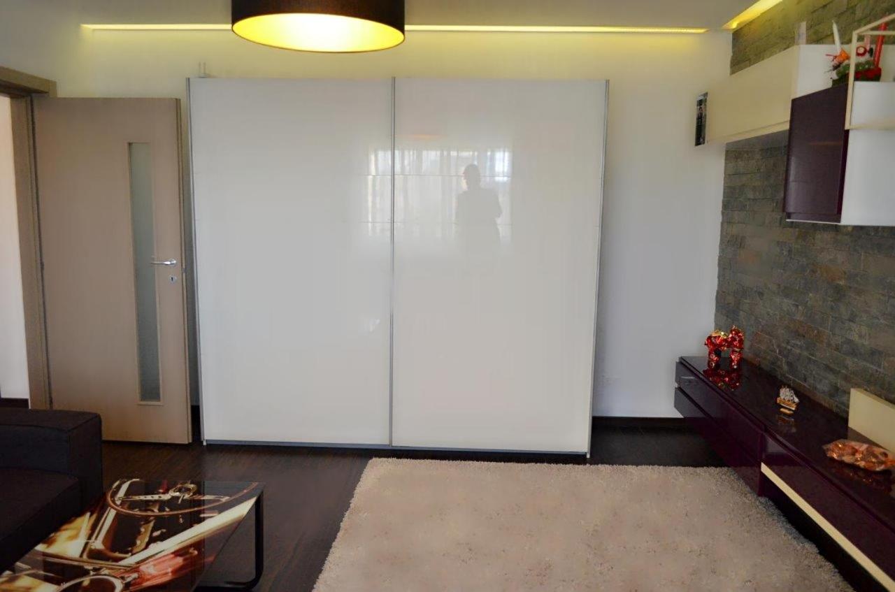 Apartament Confort Panu Apartment Bukares Bagian luar foto